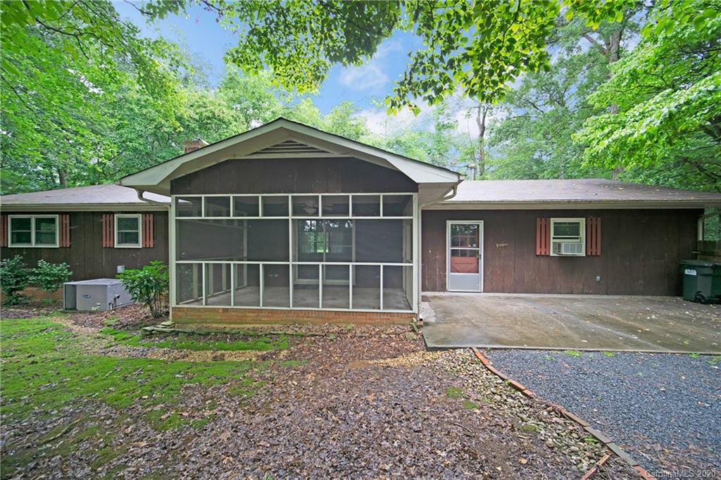32048 Austin Road Albemarle, NC 28001 - Photo 7 of 36 Gallery Image 7