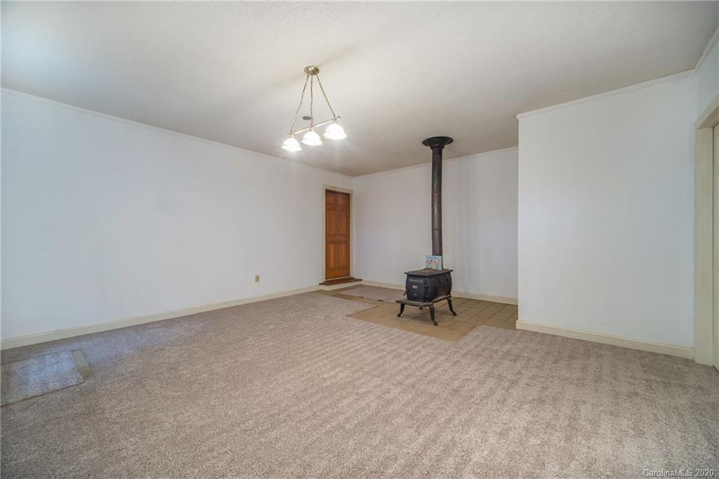32048 Austin Road Albemarle, NC 28001 - Photo 10 of 36 Gallery Image 10