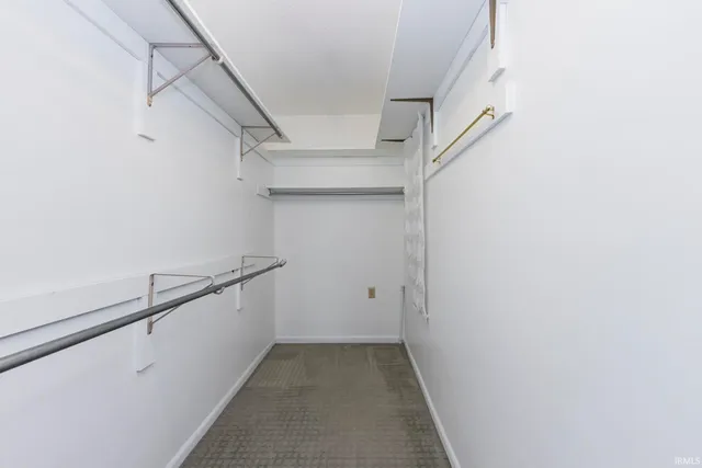 $369,000 | 6504 South 560 E Road, Selma, IN 47383