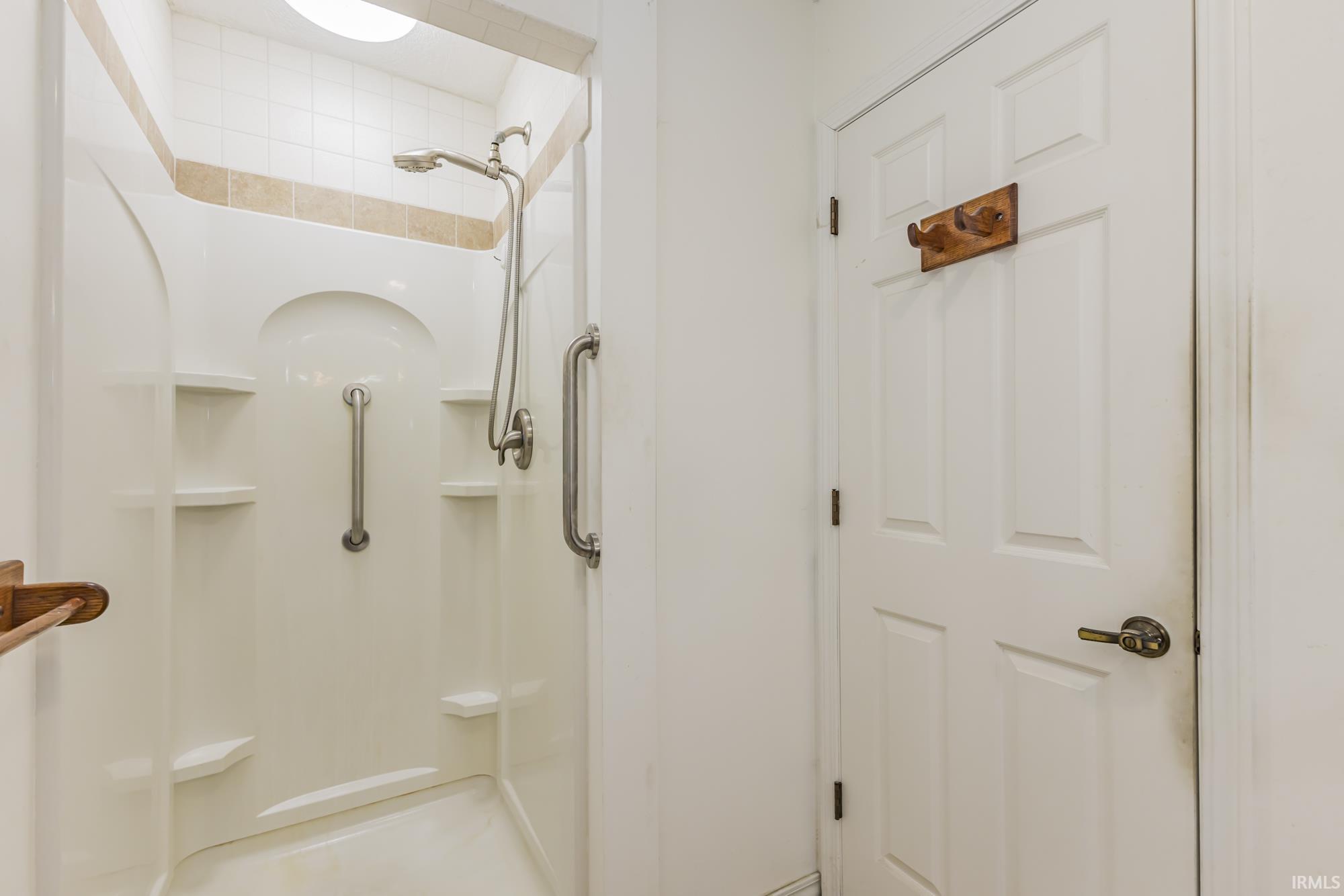 6504 South 560 E Road Selma, IN 47383 - Photo 16 of 36