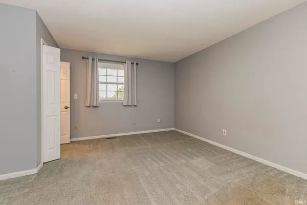 $345,000 | 6504 South 560 E Road, Selma, IN 47383