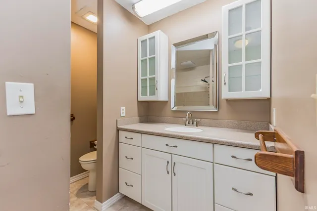 $369,000 | 6504 South 560 E Road, Selma, IN 47383