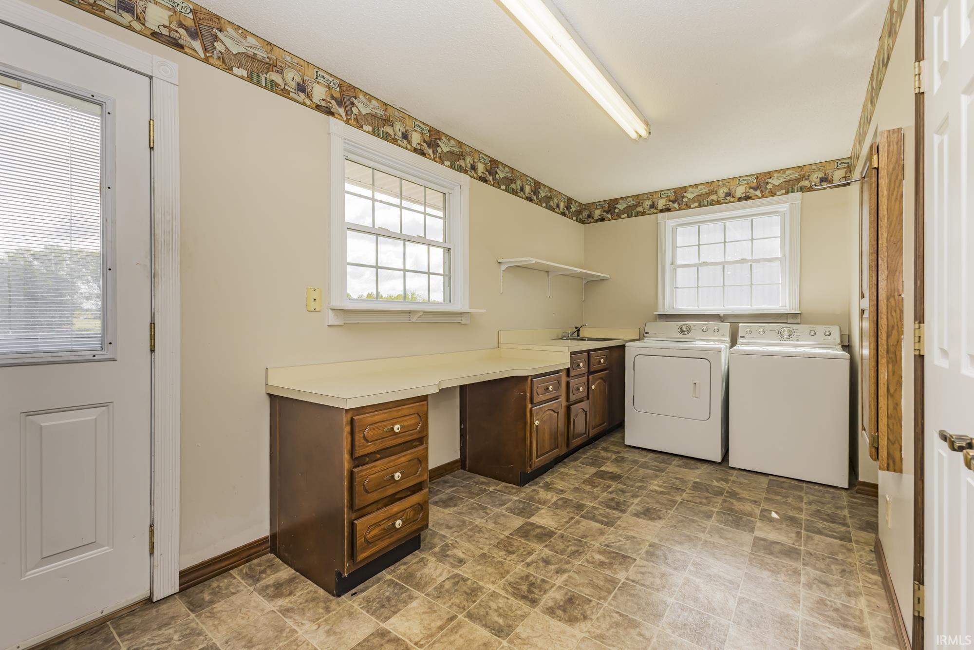 6504 South 560 E Road Selma, IN 47383 - Photo 23 of 36