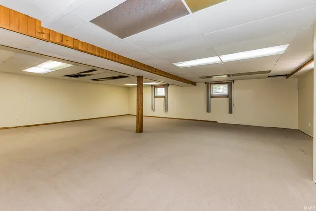 $369,000 | 6504 South 560 E Road, Selma, IN 47383