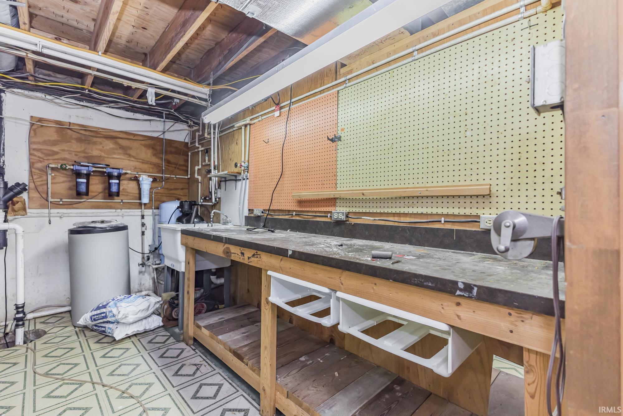 6504 South 560 E Road Selma, IN 47383 - Photo 29 of 36