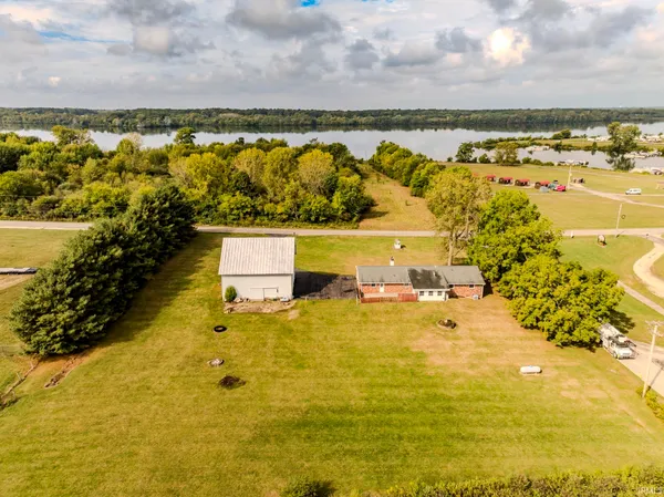 $345,000 | 6504 South 560 E Road, Selma, IN 47383