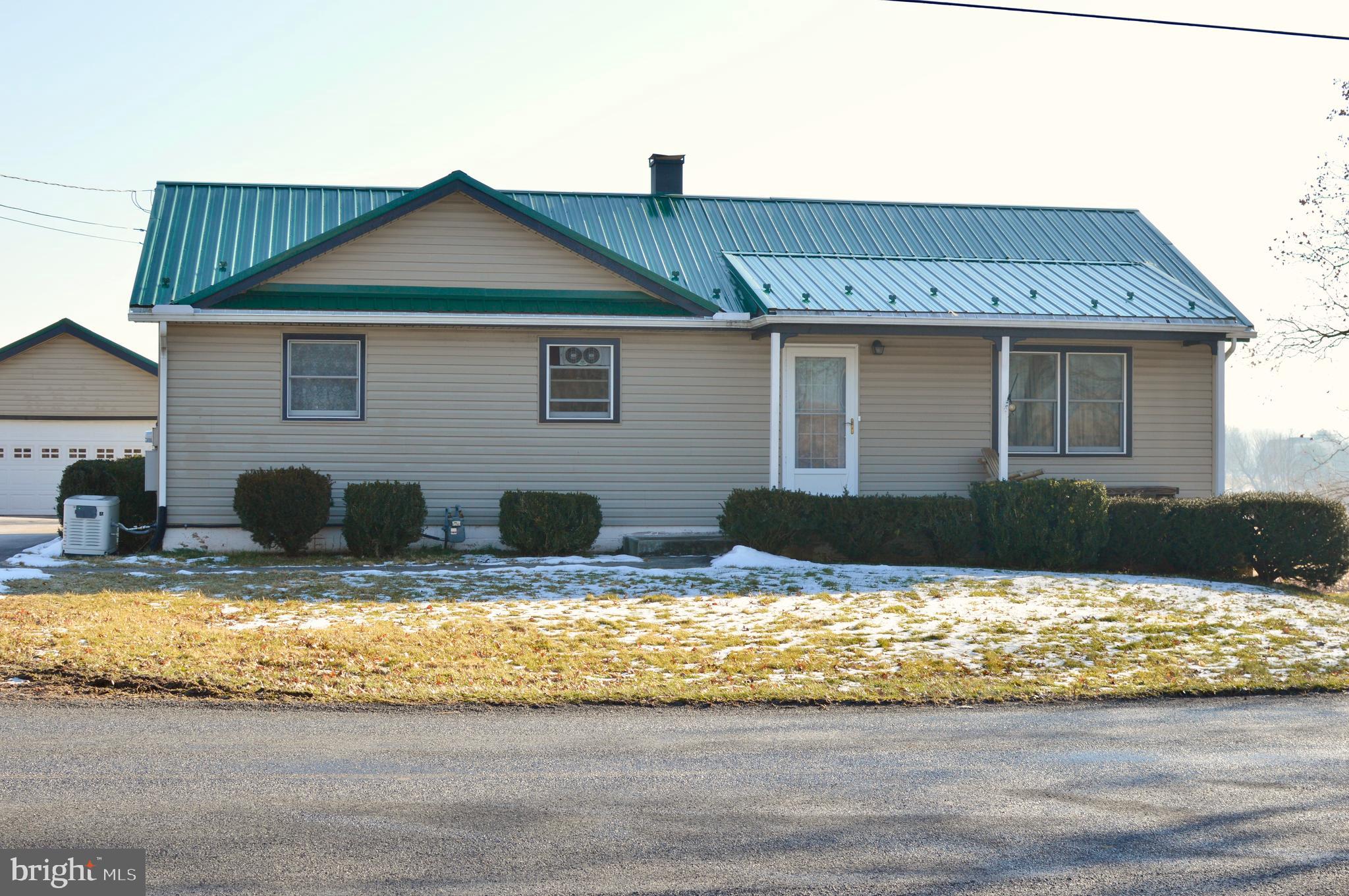 70 Beecherstown Road Biglerville, PA 17307 - Photo 3 of 36