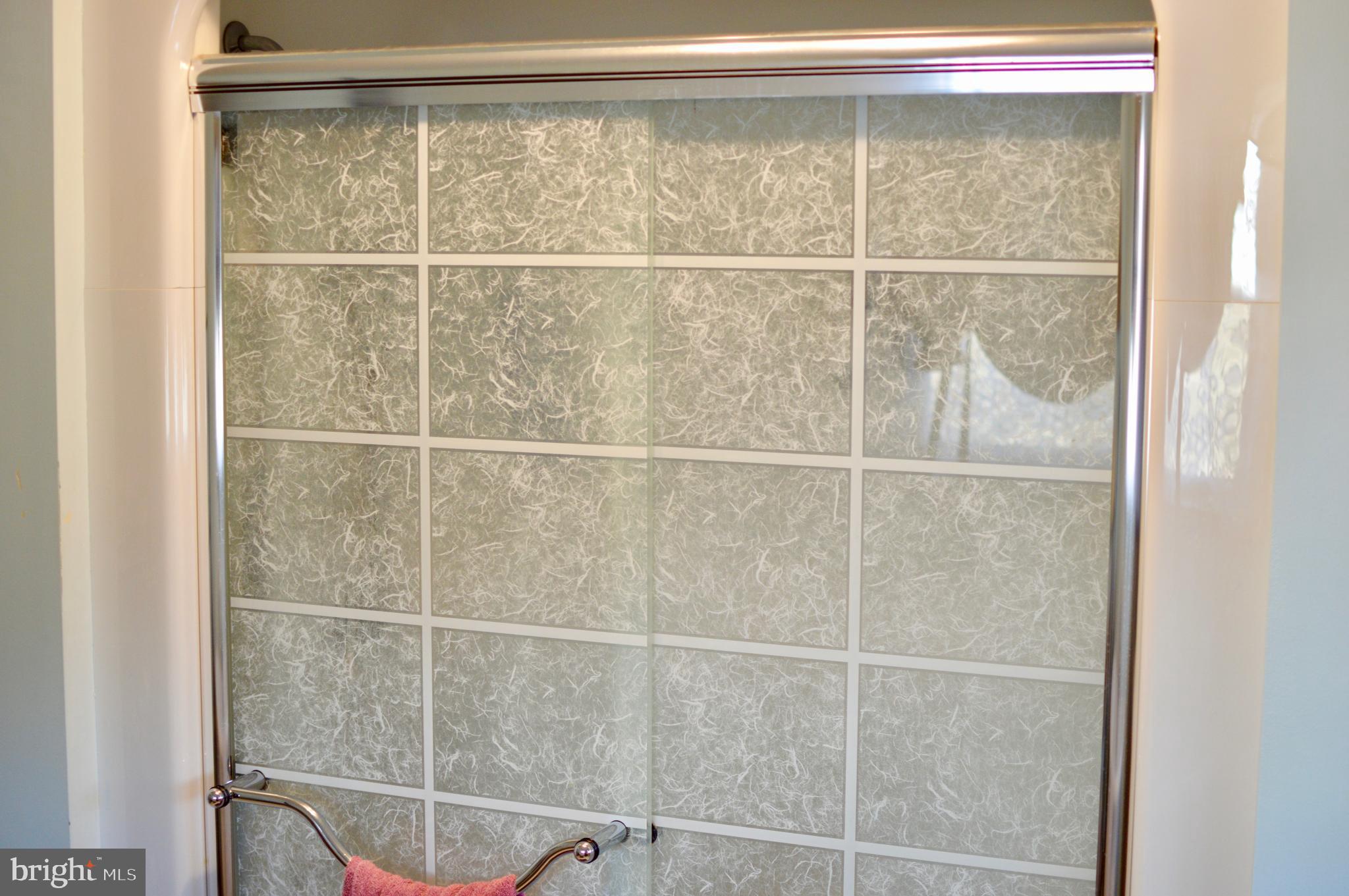 70 Beecherstown Road Biglerville, PA 17307 - Photo 22 of 36 Stall shower top half