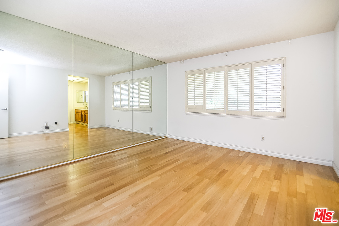 12251 Turtle Ridge Place Northridge, CA 91326 - Photo 9 of 14 Gallery Image 9