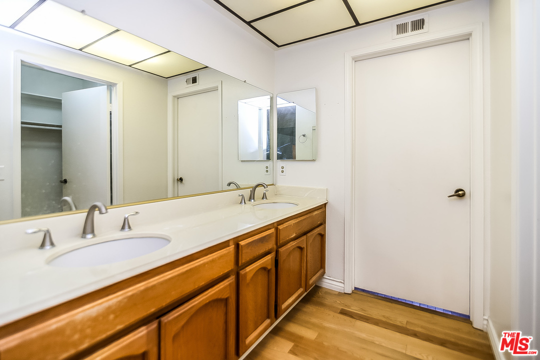 12251 Turtle Ridge Place Northridge, CA 91326 - Photo 10 of 14 Gallery Image 10