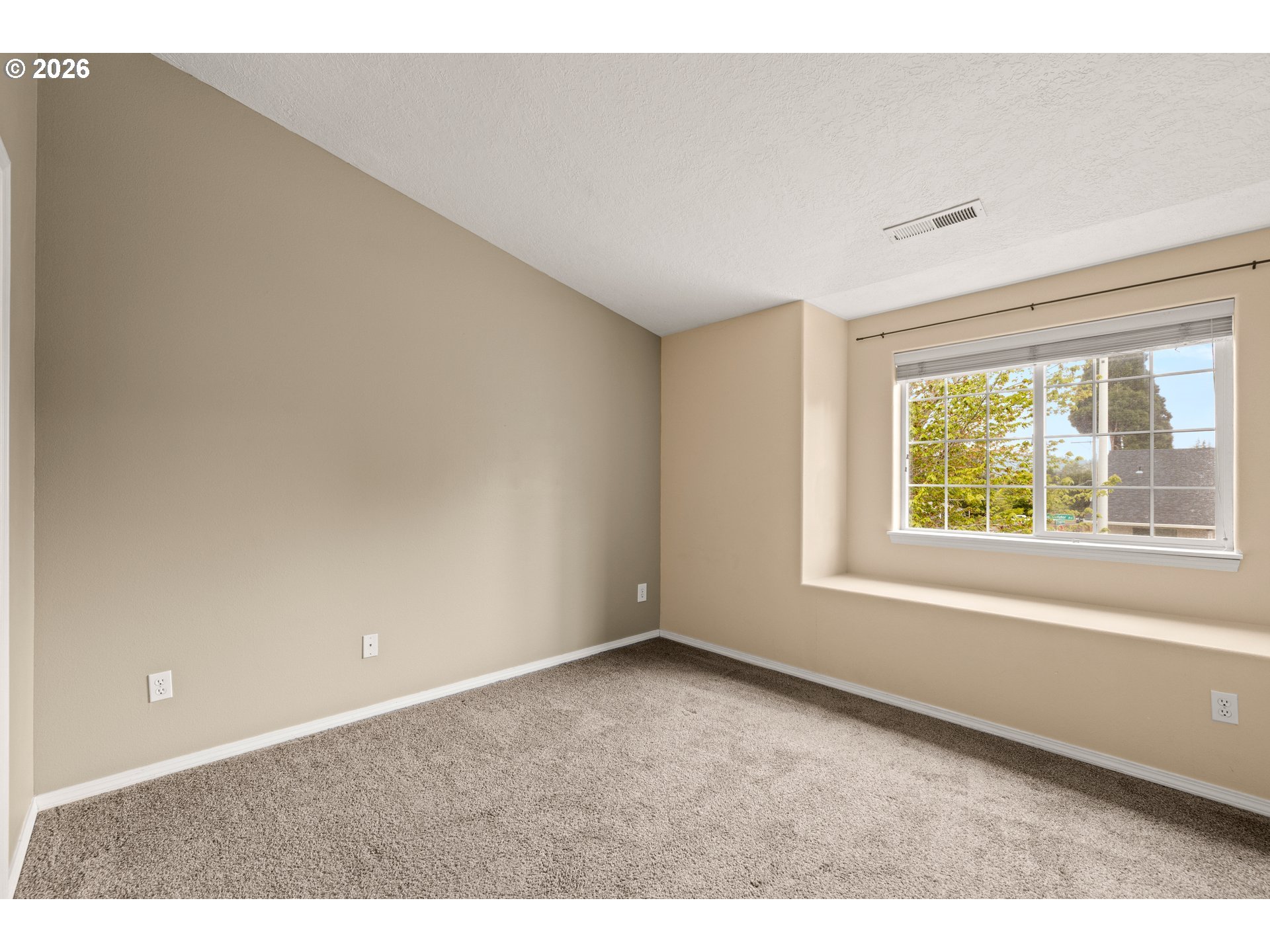 1892 Southeast Condor Avenue Gresham, OR 97080 - Photo 24 of 48