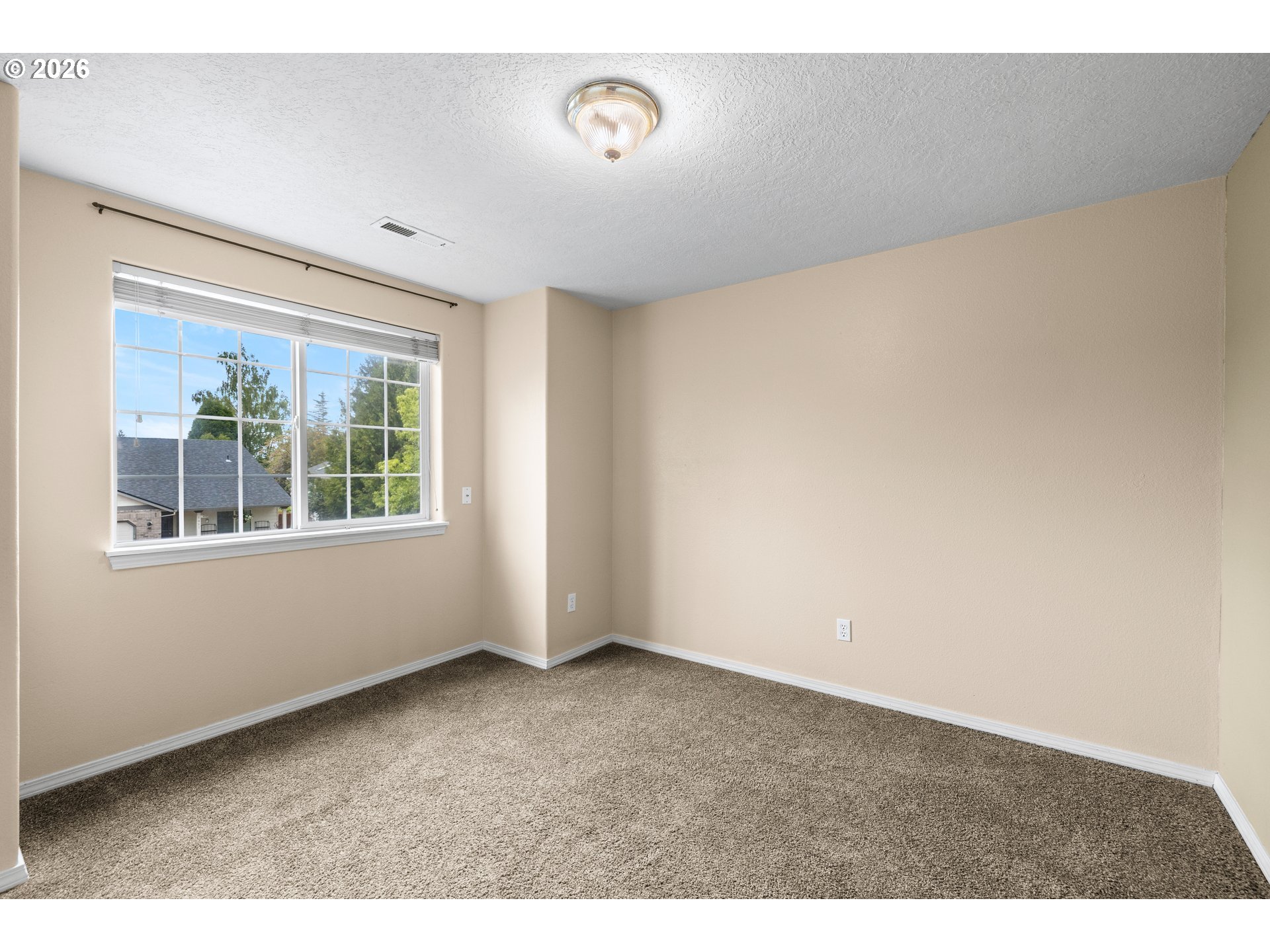 1892 Southeast Condor Avenue Gresham, OR 97080 - Photo 30 of 48