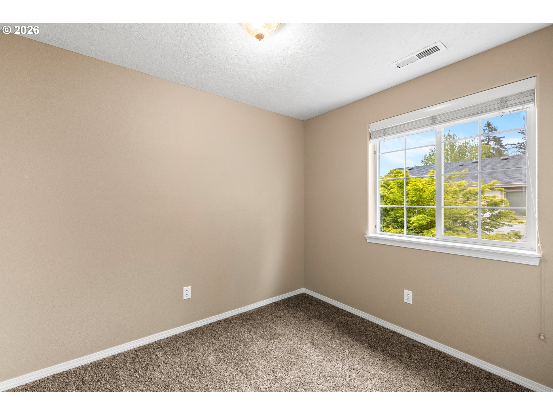 1892 Southeast Condor Avenue Gresham, OR 97080 - Photo 32 of 48