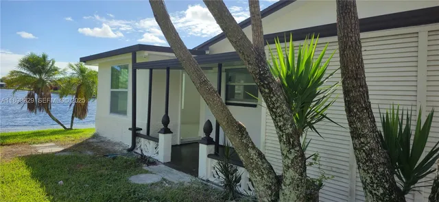 $449,000 | 4404 Northwest 46th Way, Tamarac, FL 33319