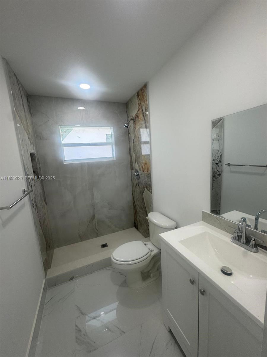 4404 Northwest 46th Way Tamarac, FL 33319 - Photo 9 of 25