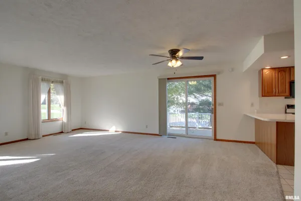 $205,500 | 305 Shannon Drive, Quincy, IL 62305