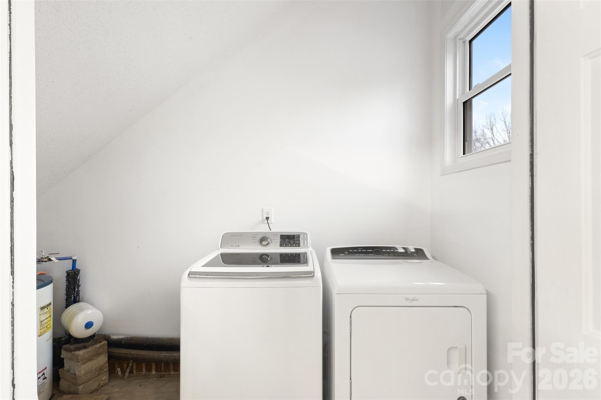 1751 Robert Martin Road Catawba, NC 28609 - Photo 7 of 29 a utility room with dryer and washer