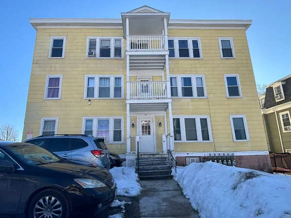 $1,995 | 26 Catharine Street, Unit 4, Worcester, MA 01605