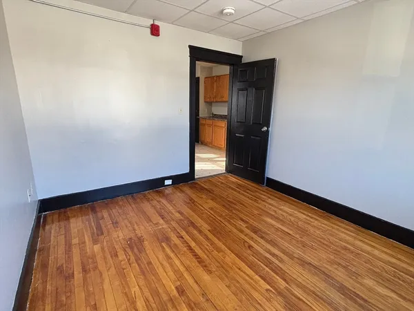 $1,995 | 26 Catharine Street, Unit 4, Worcester, MA 01605