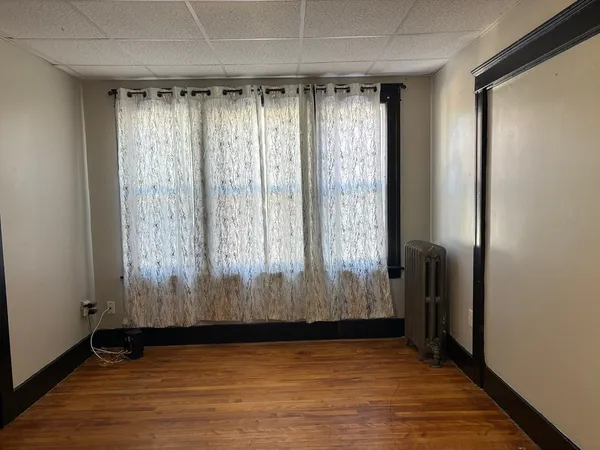 $1,995 | 26 Catharine Street, Unit 4, Worcester, MA 01605