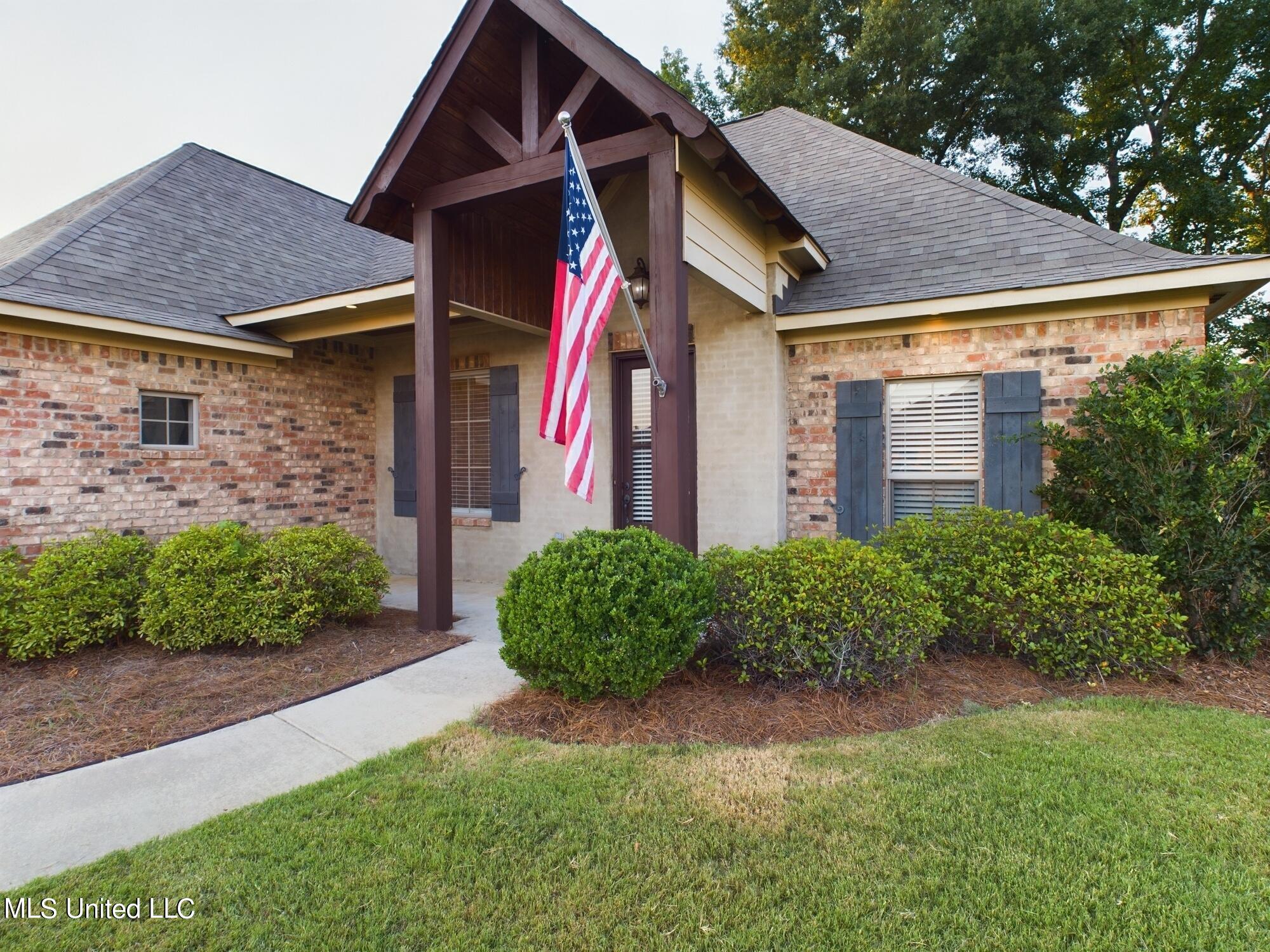 108 Owen Street Madison, MS 39110 - Photo 2 of 31 CAM02761G0-PR0026-STILL003