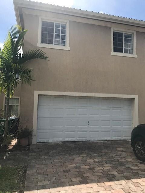 27347 Southwest 143rd Court Homestead, FL 33032 - Photo 2 of 32 Photo 2