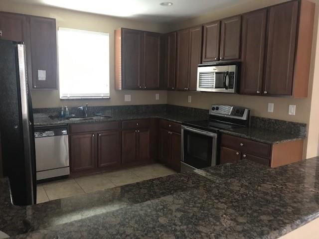 27347 Southwest 143rd Court Homestead, FL 33032 - Photo 9 of 32 Photo 9