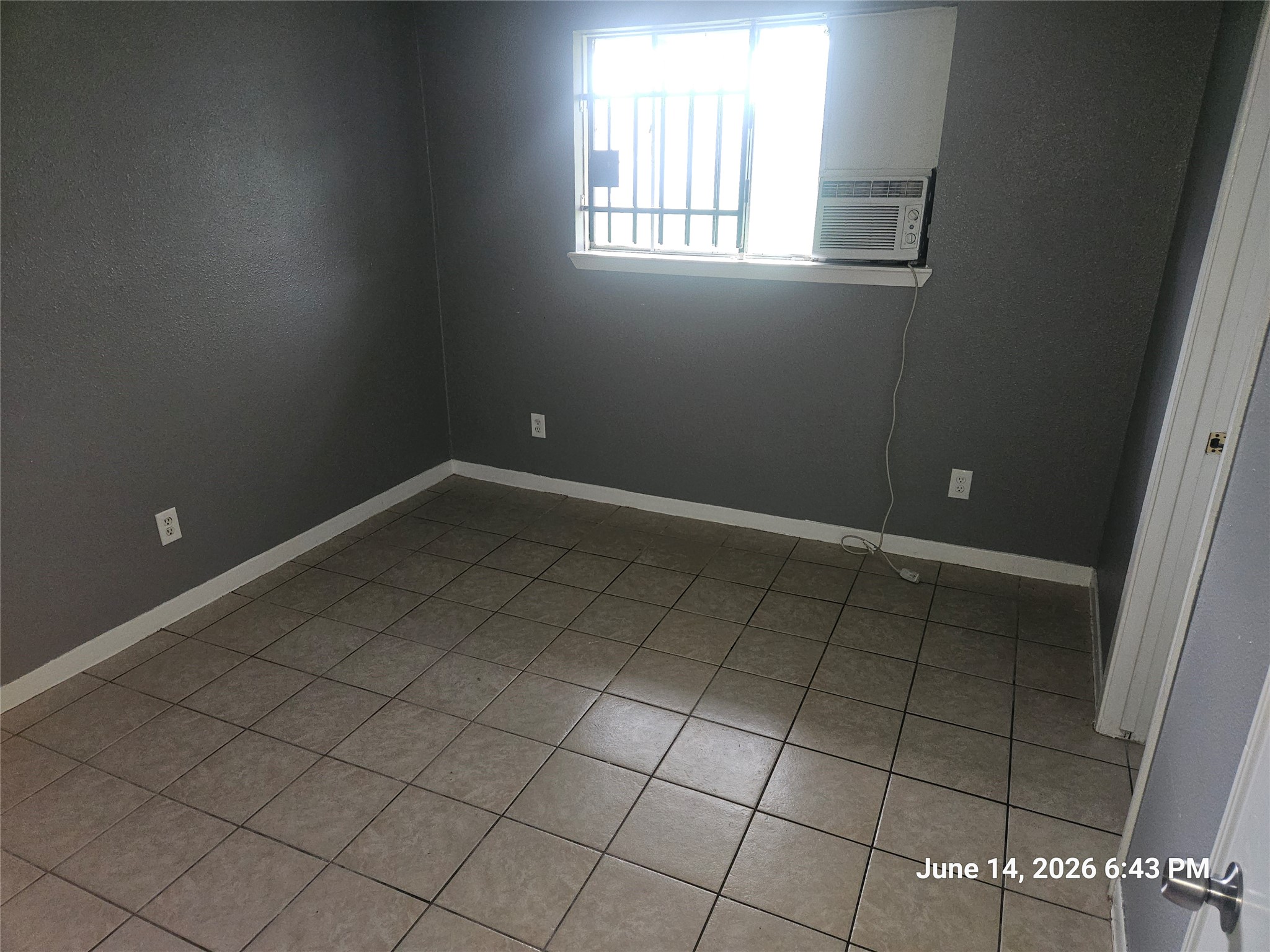 1534 Tarberry Road Houston, TX 77088 - Photo 10 of 16