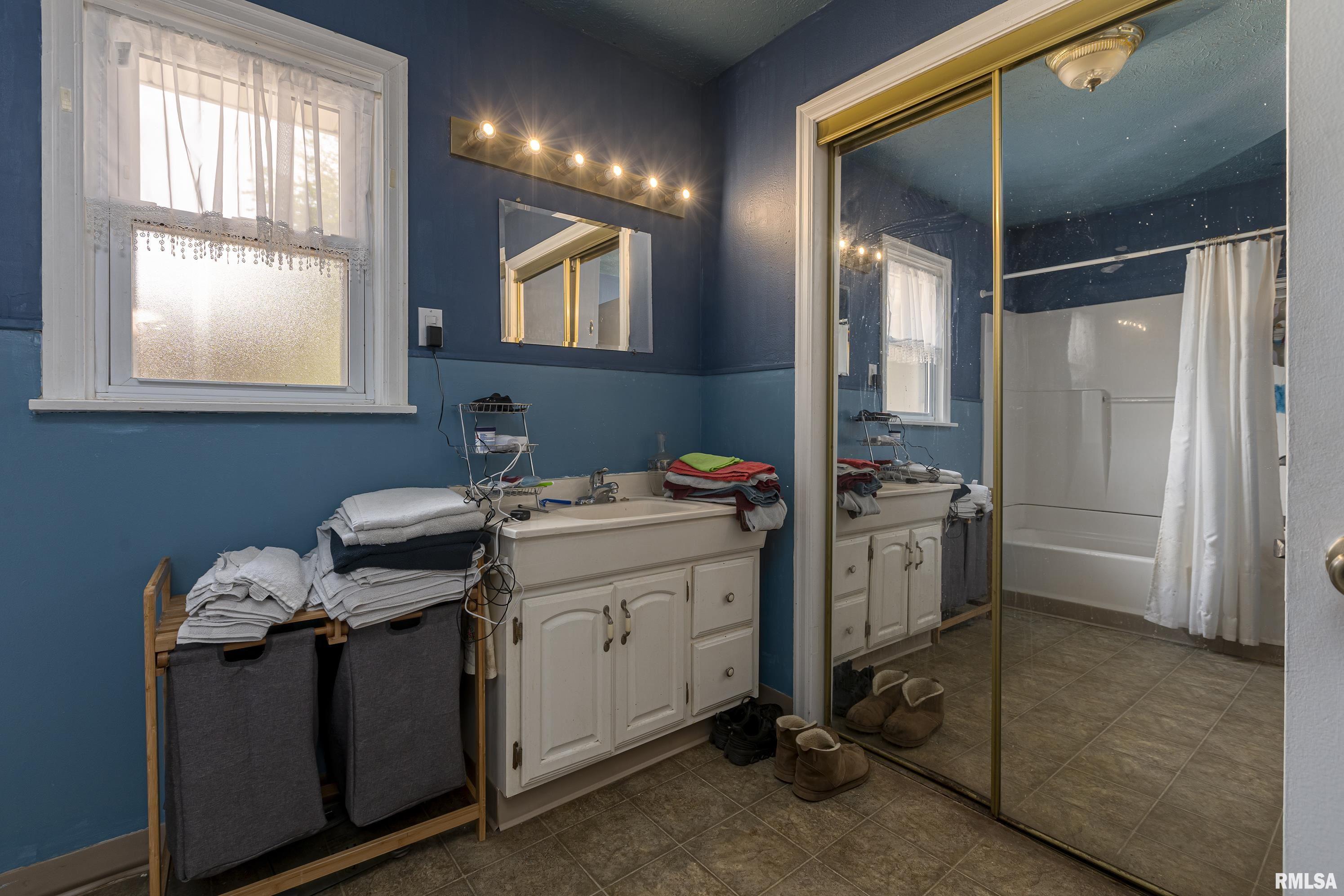 1705 West Hendrickson Street Marion, IL 62959 - Photo 12 of 29