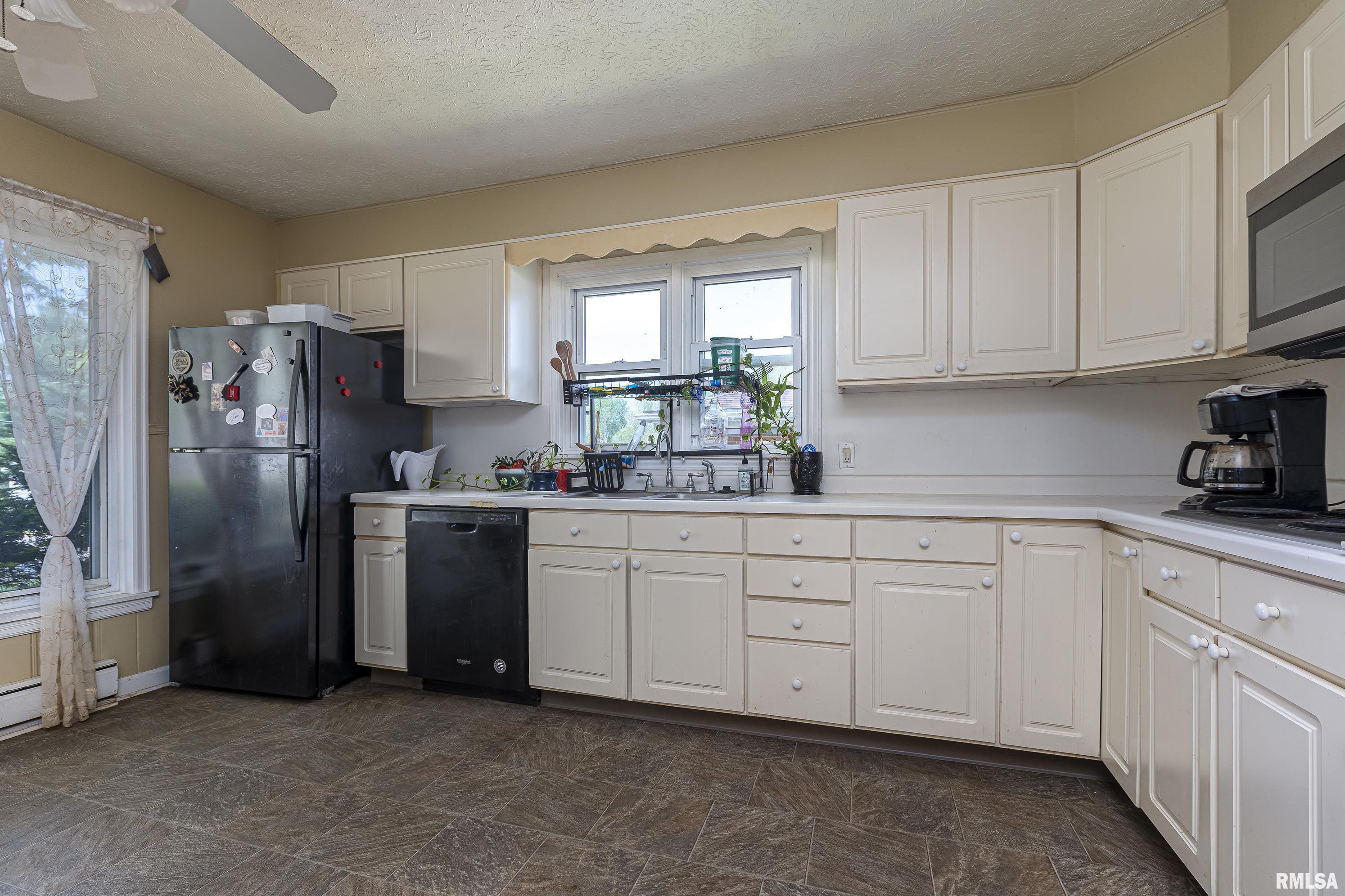 1705 West Hendrickson Street Marion, IL 62959 - Photo 5 of 29