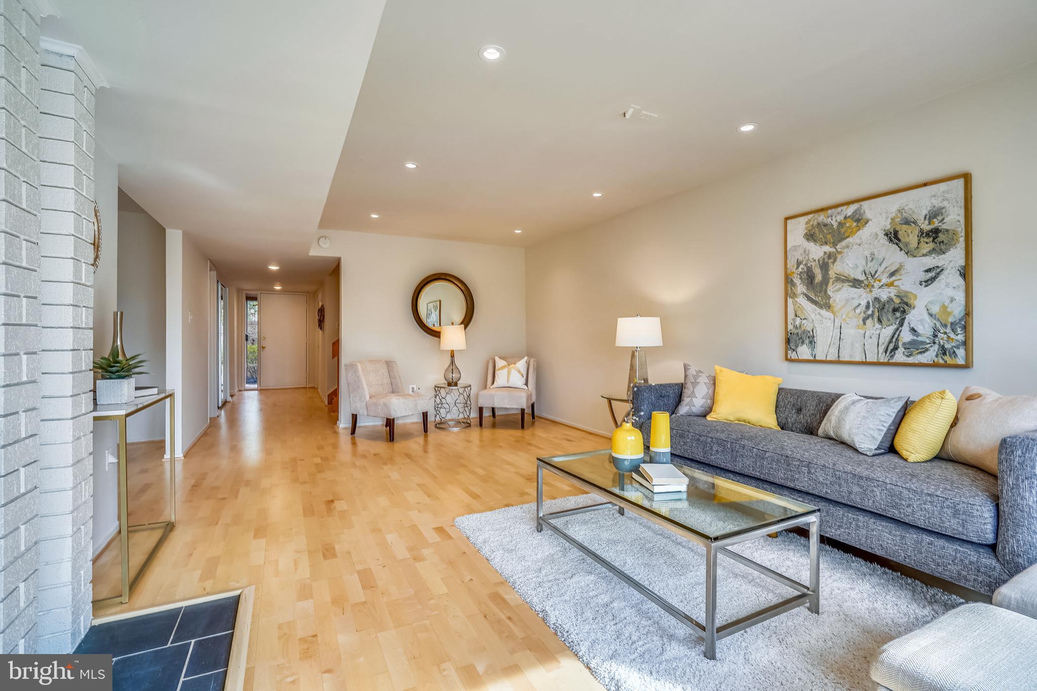 11797 Indian Ridge Road Reston, VA 20191 - Photo 3 of 33 a living room with furniture