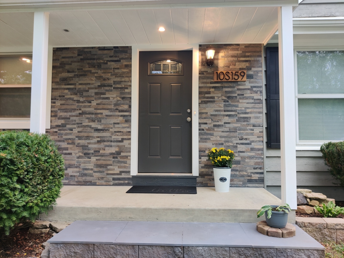 10S159 Ridge Road Naperville, IL 60565 - Photo 2 of 26 Gallery Image 2
