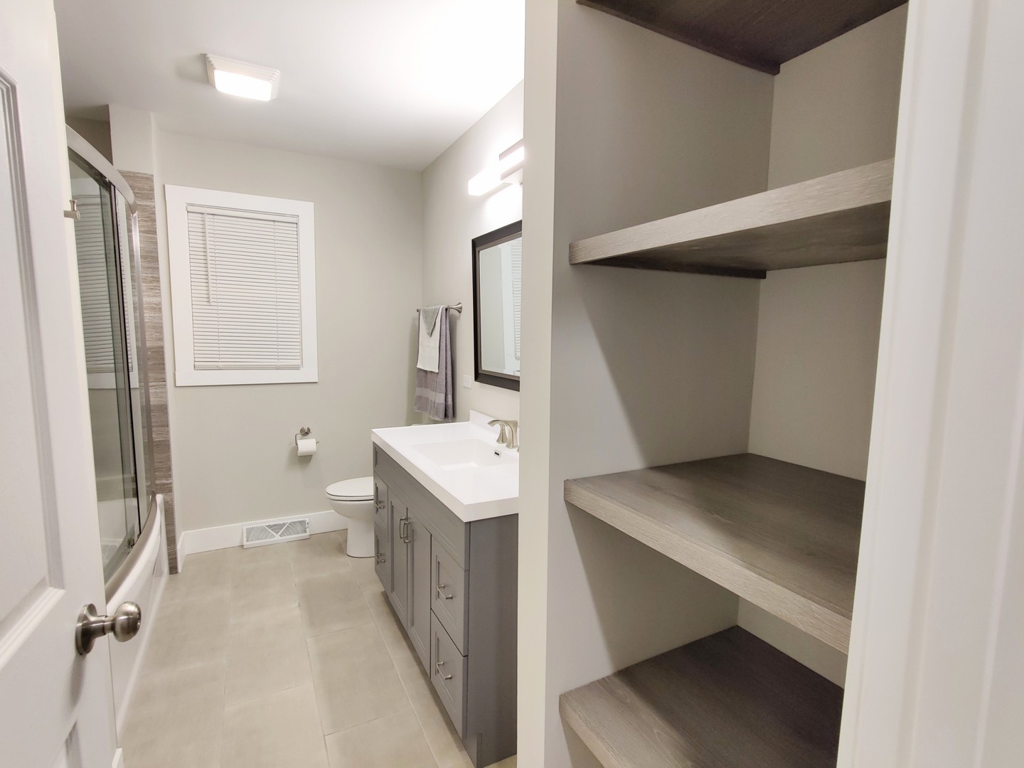 10S159 Ridge Road Naperville, IL 60565 - Photo 13 of 26 Gallery Image 13