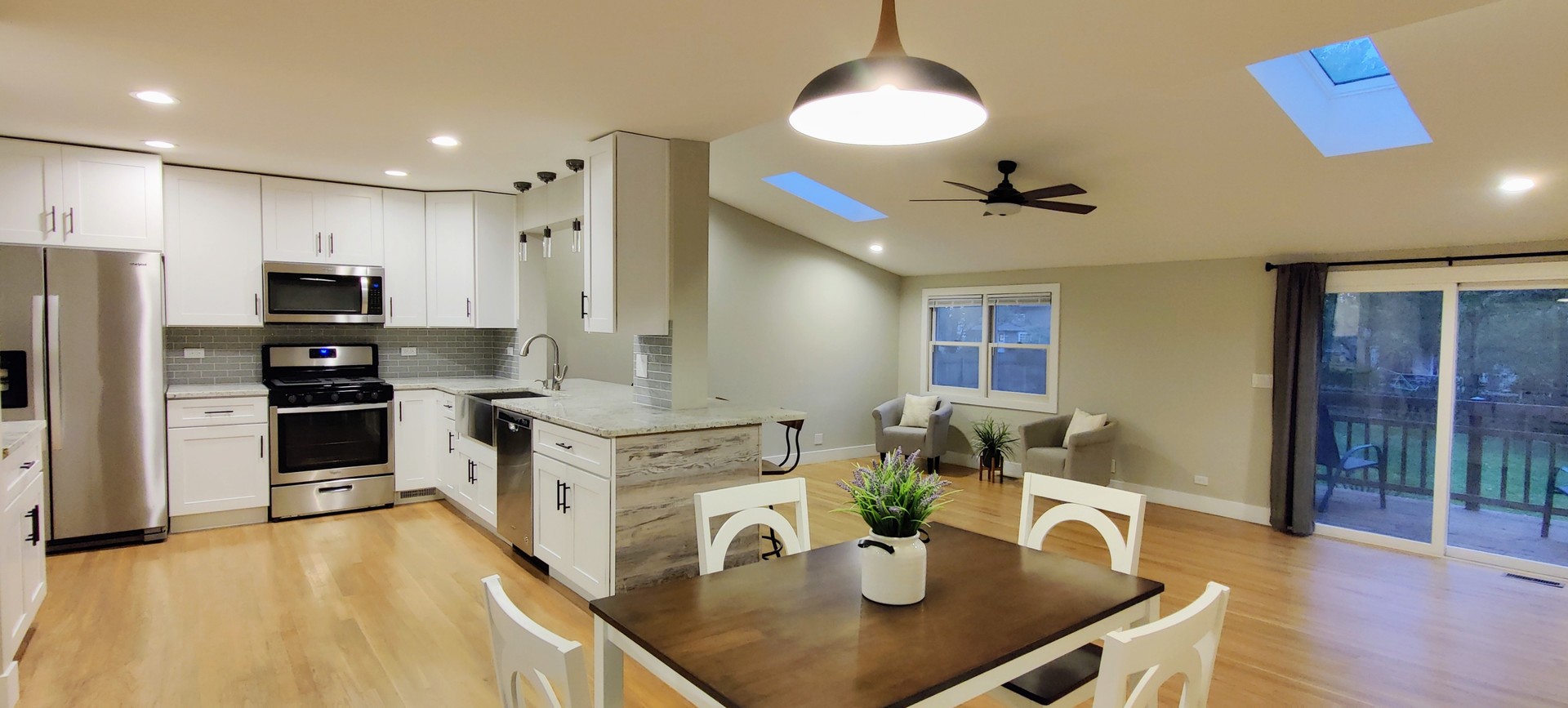 10S159 Ridge Road Naperville, IL 60565 - Photo 6 of 26 Gallery Image 6
