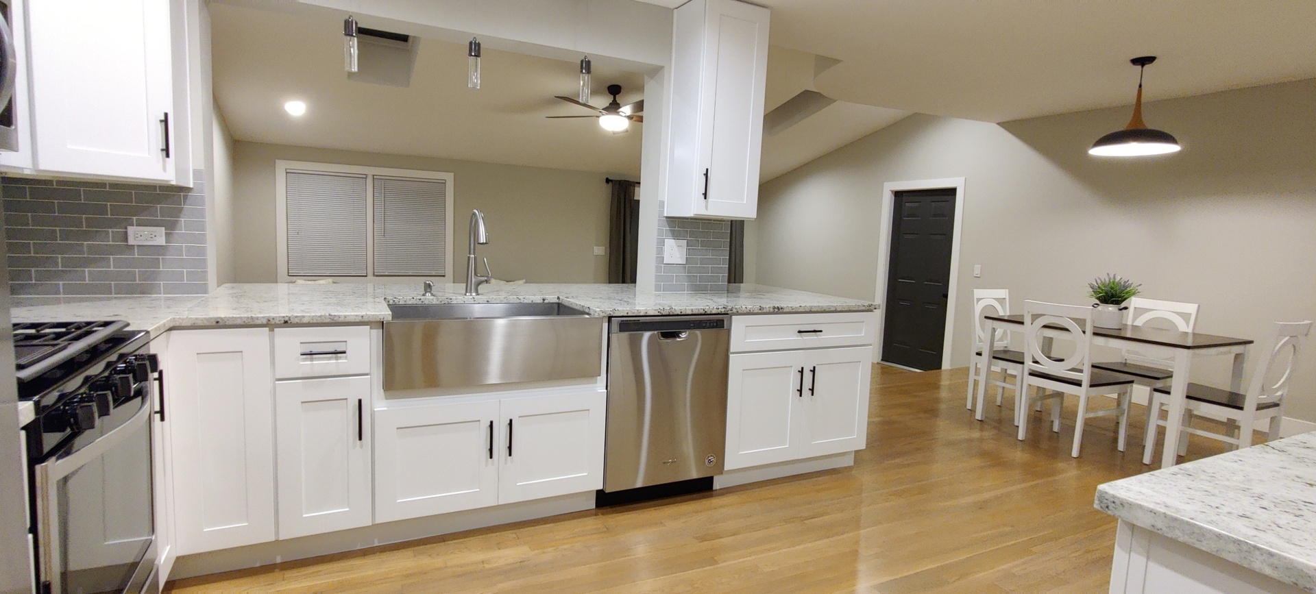 10S159 Ridge Road Naperville, IL 60565 - Photo 9 of 26 Gallery Image 9
