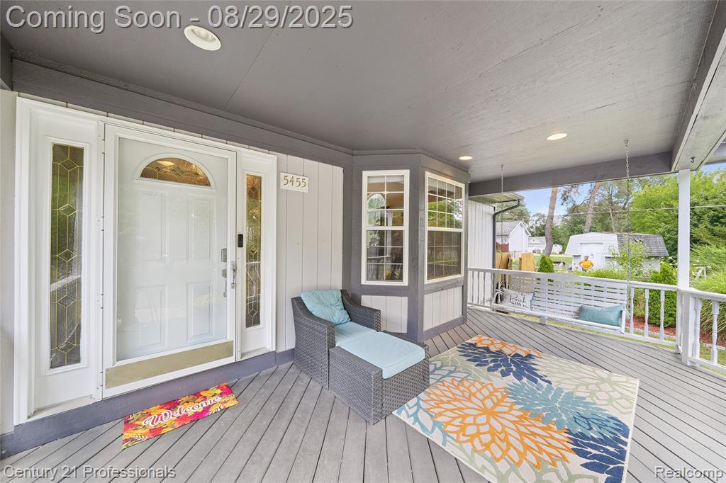 5455 Westview Road Clarkston, MI 48346 - Photo 8 of 54