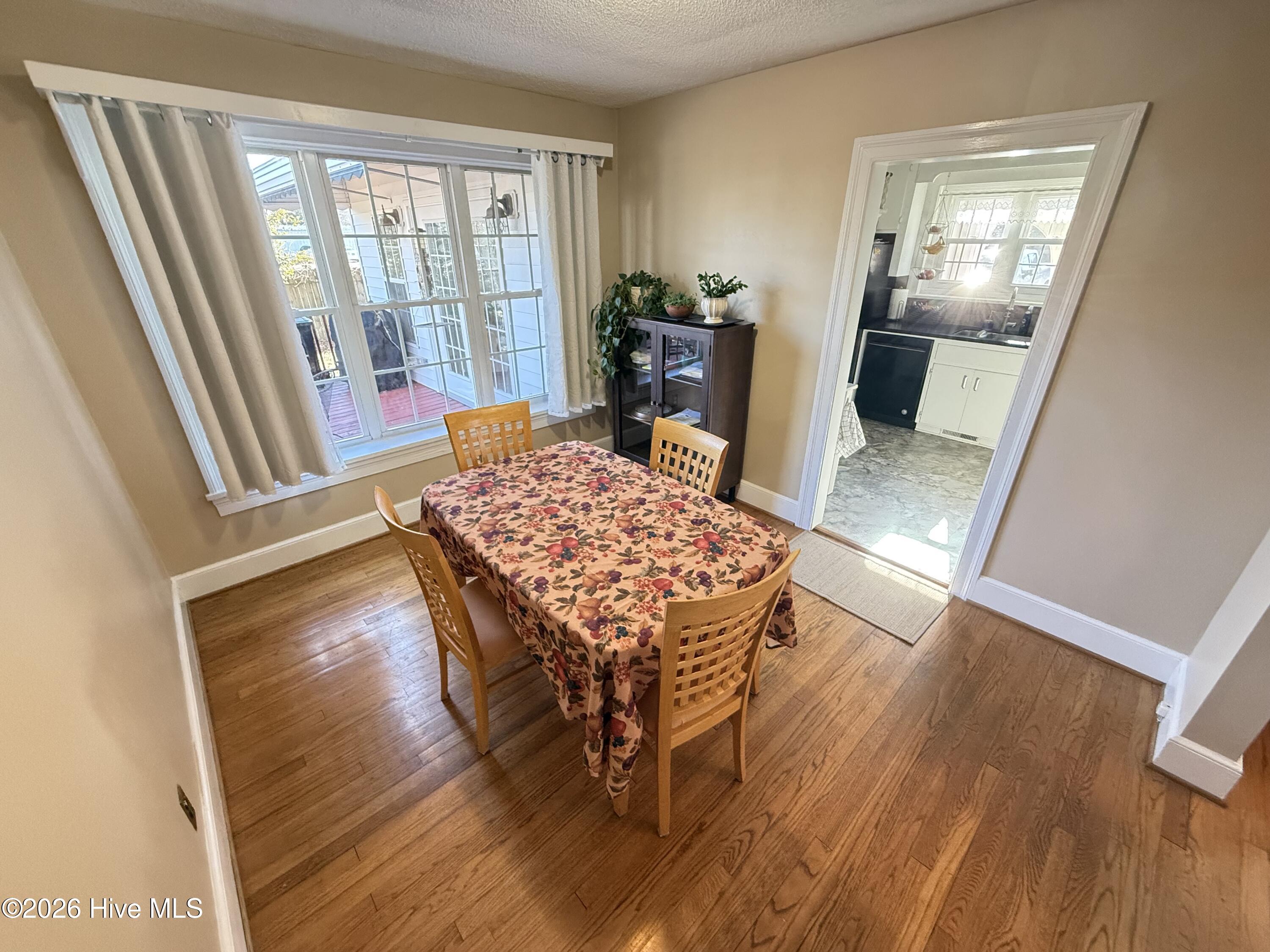 502 North Chestnut Street Mount Olive, NC 28365 - Photo 27 of 42 IMG_5714