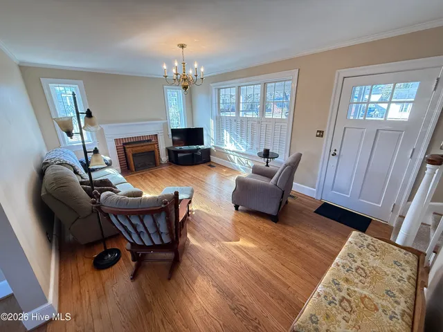 $229,900 | 502 North Chestnut Street, Mount Olive, NC 28365