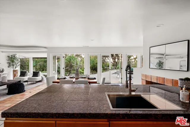 $3,600,000 | 4356 Via Glorieta, Santa Barbara, CA 93110