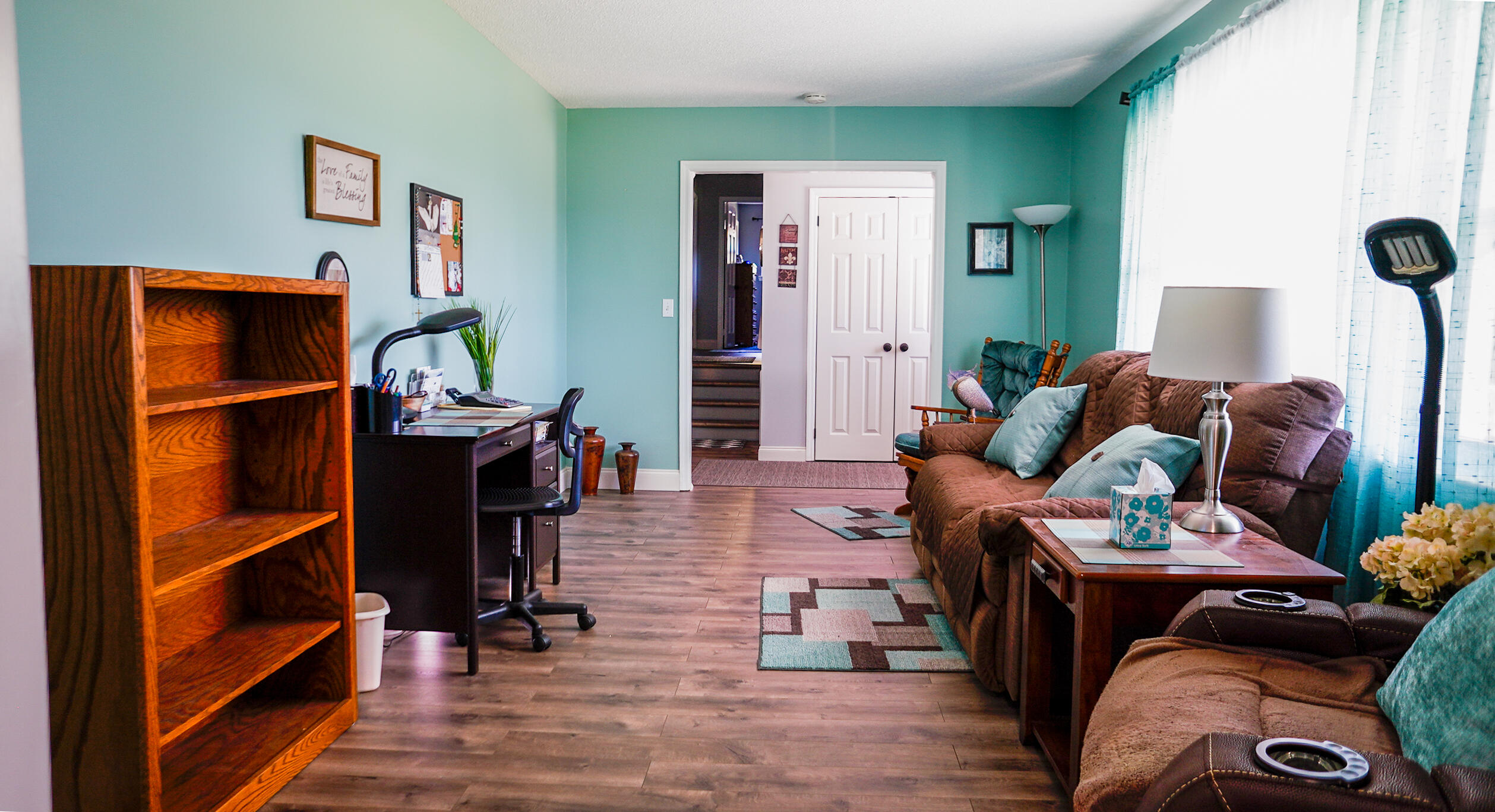 7514 Sutton Road Ooltewah, TN 37363 - Photo 10 of 41 living room