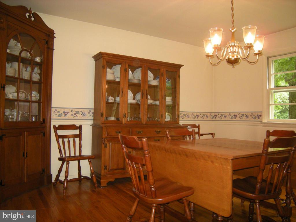 1448 Mission Road Lancaster, PA 17601 - Photo 8 of 24
