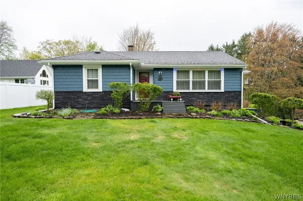 $323,900 | 8766 Violet Parkway, Eden, NY 14057