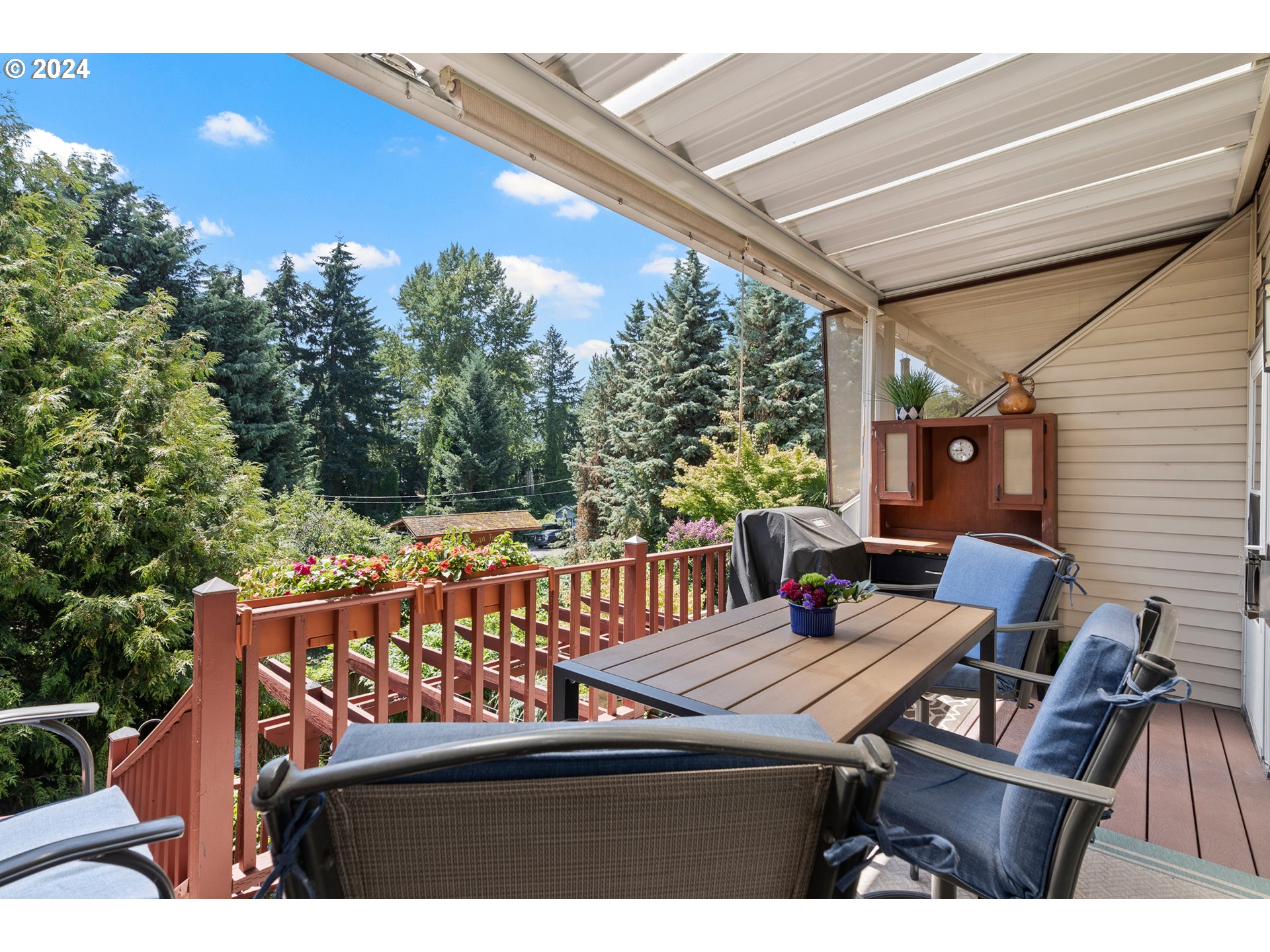 166 Northeast Bridgeton Road Portland, OR 97211 - Photo 16 of 48 Deck