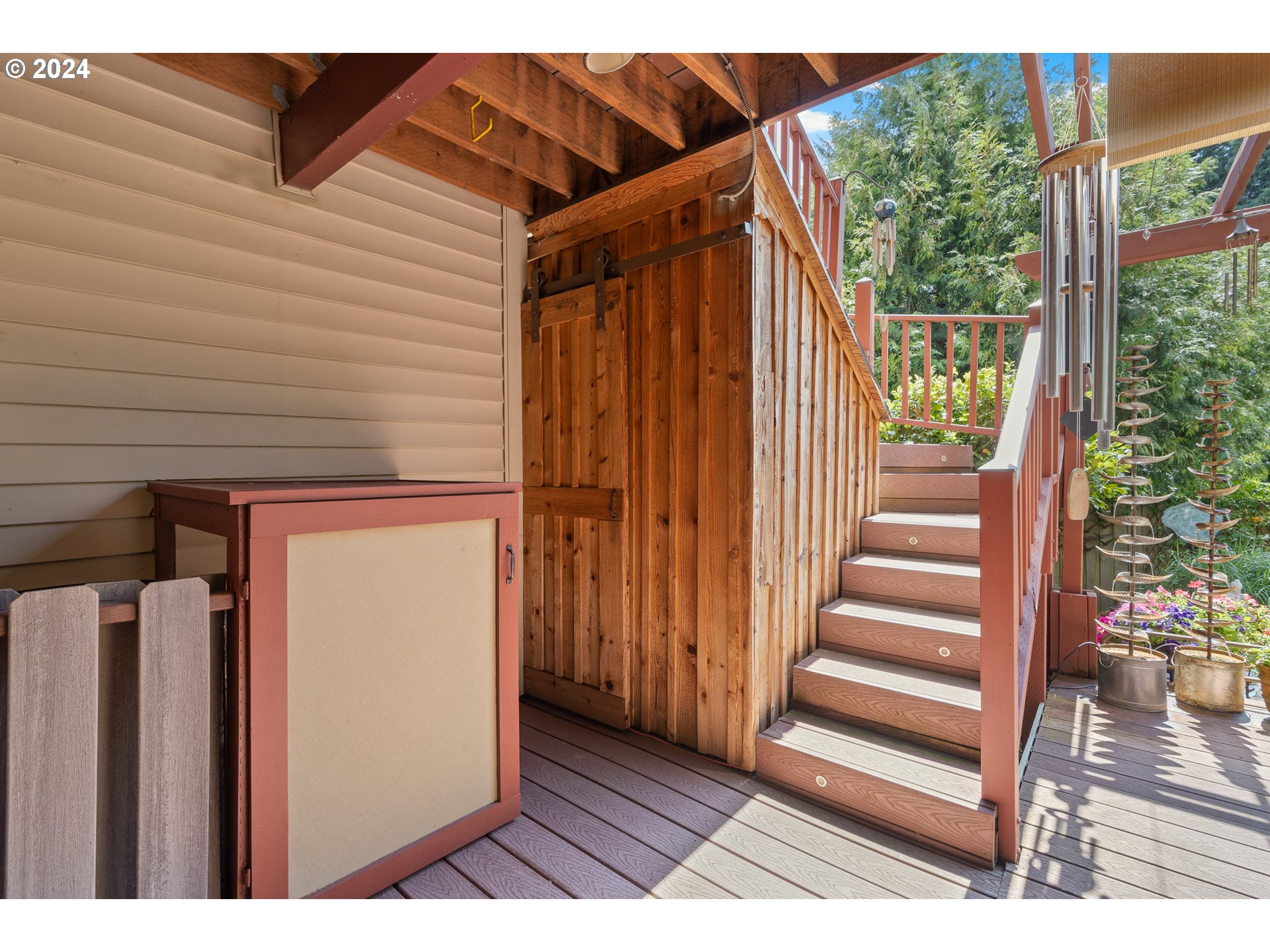 166 Northeast Bridgeton Road Portland, OR 97211 - Photo 33 of 48 Staircase