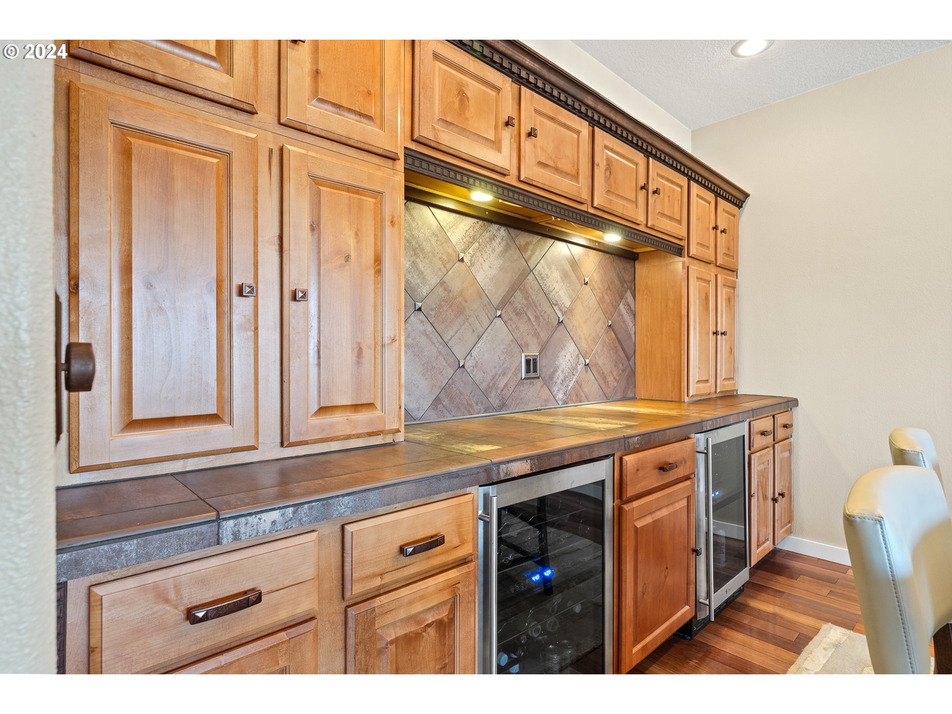 166 Northeast Bridgeton Road Portland, OR 97211 - Photo 7 of 48 Gallery Image 7