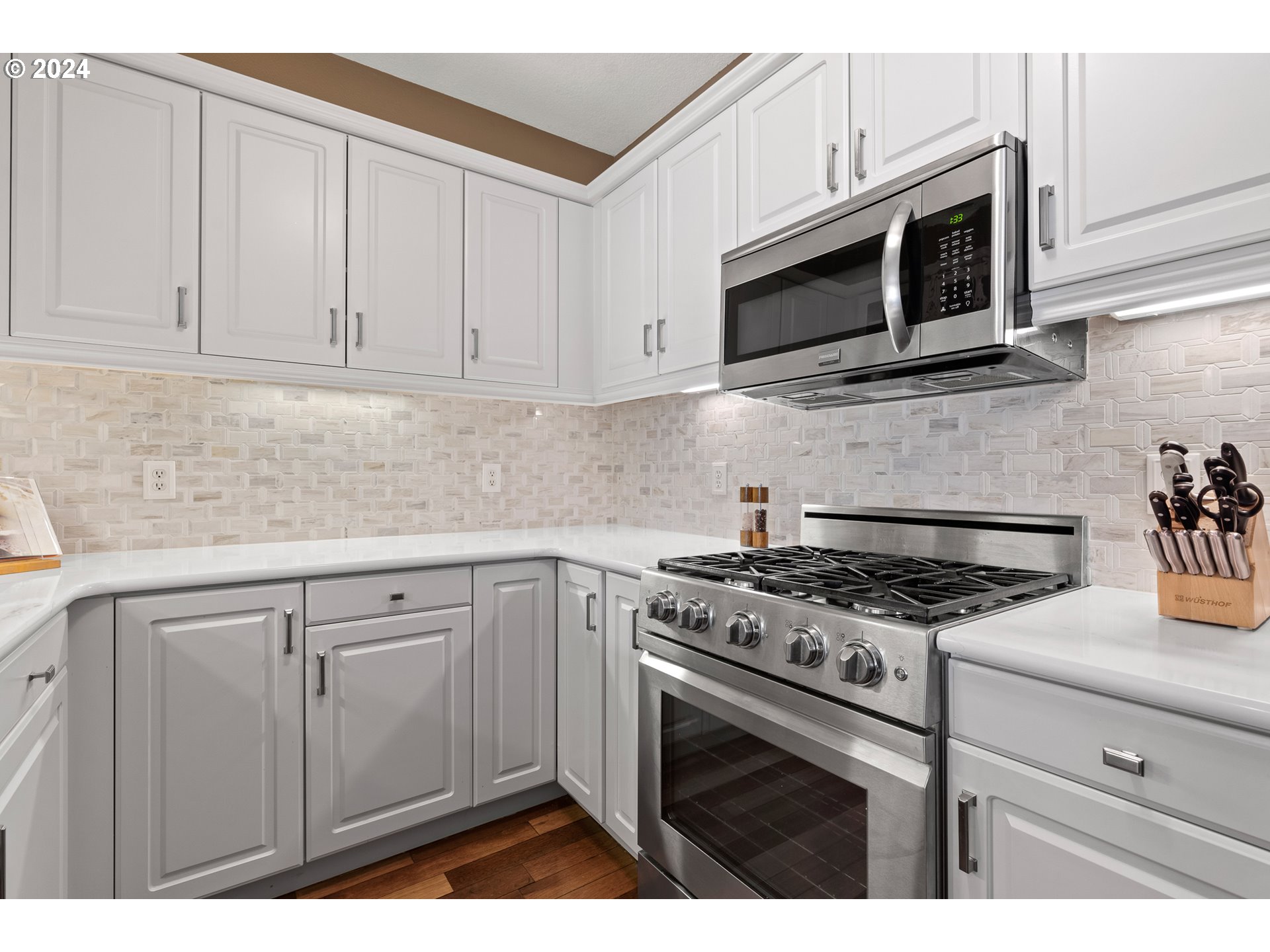 166 Northeast Bridgeton Road Portland, OR 97211 - Photo 9 of 48 Kitchen