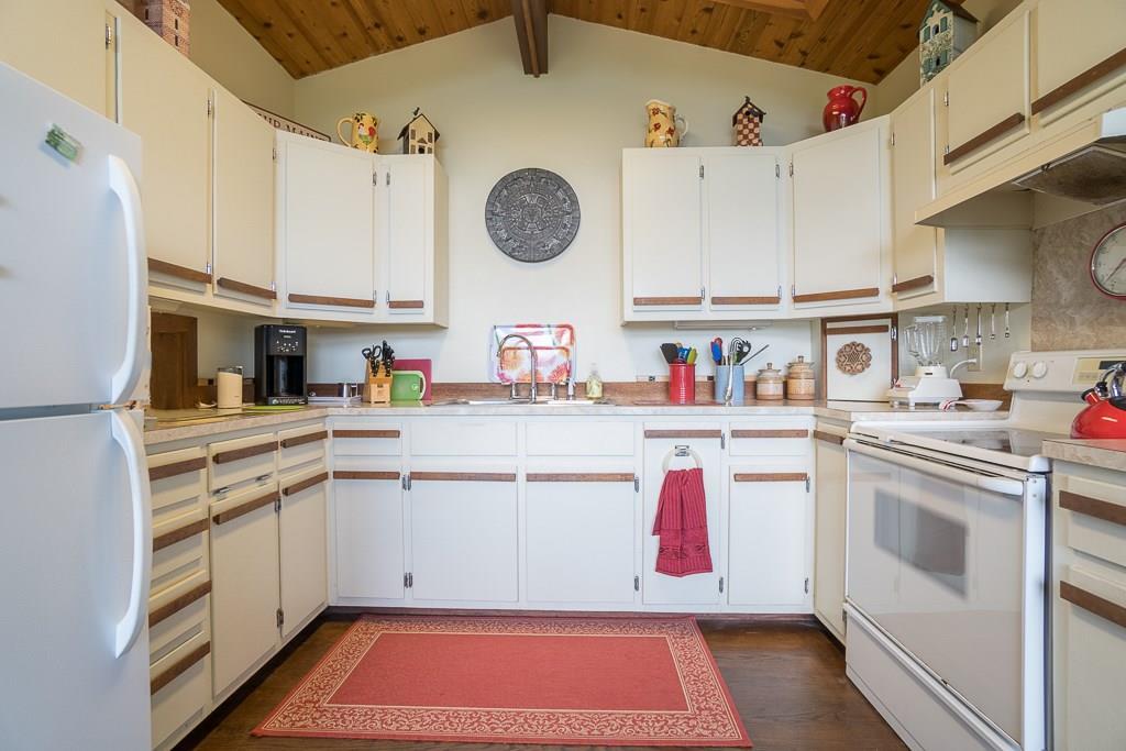 37 Armstrong Road Friendship, ME 04547 - Photo 9 of 29 Fully equipped kitchen
