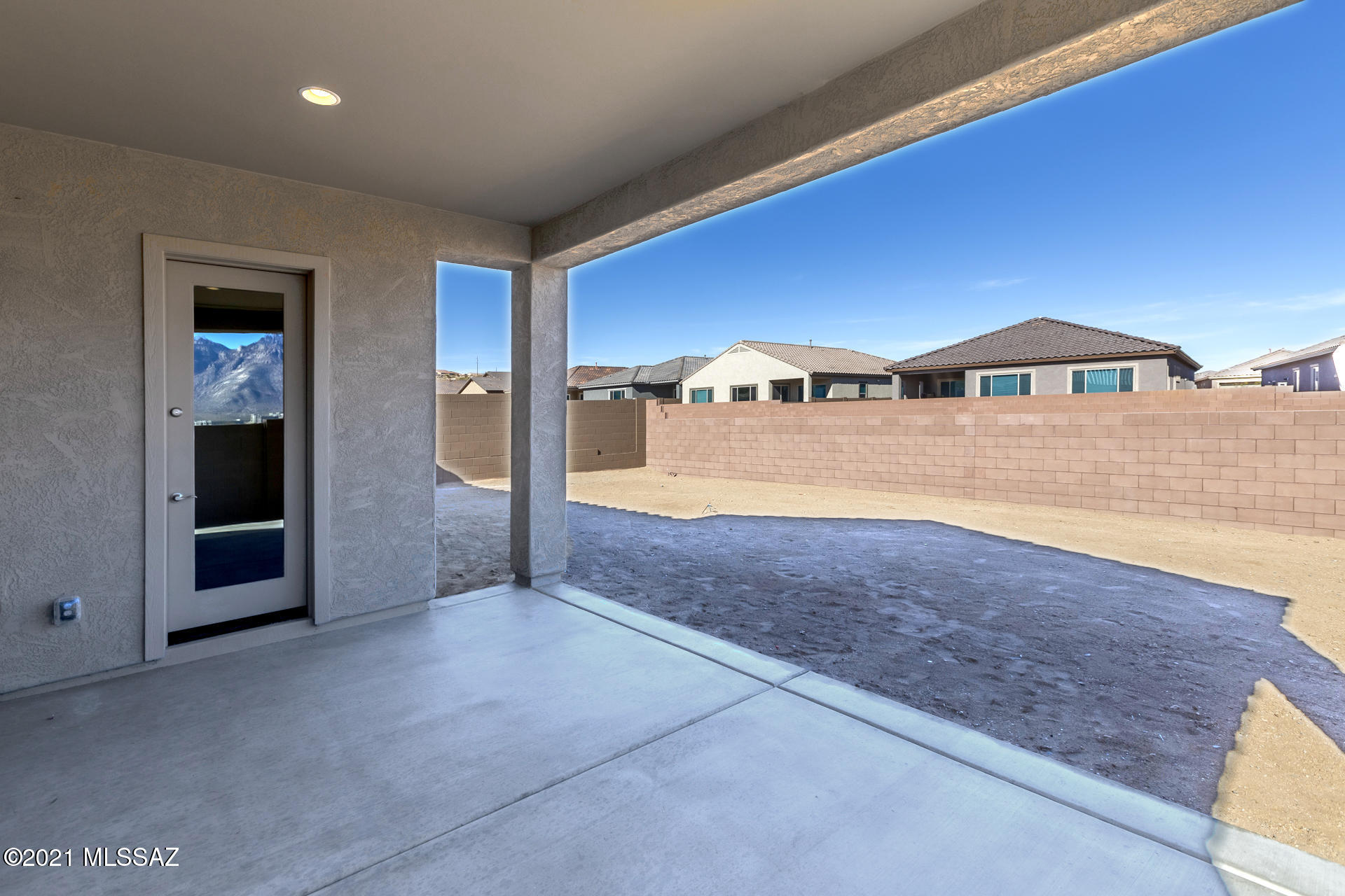 677 East Romsdalen Road East Tucson, AZ 85755 - Photo 36 of 44