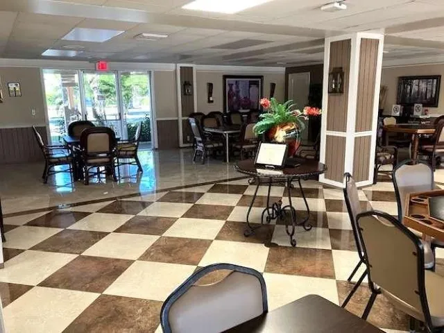 $1,450 | 317 Lake Evelyn Drive, West Palm Beach, FL 33411