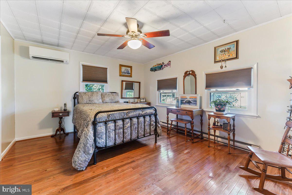 179 Davis Road Coatesville, PA 19320 - Photo 13 of 45 First Floor primary suite